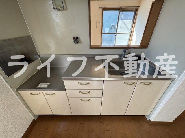 エーデルハイムAのキッチン|キッチンでお料理をお楽しみください