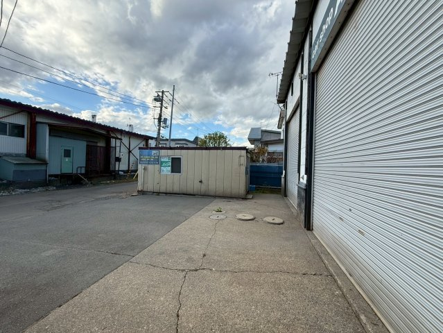 星が浦北1-1-23貸事務所付工場の駐車場