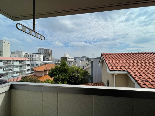 Celeste Kugenumaの展望