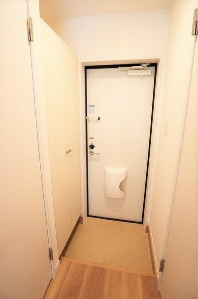 アーブルフレールＢ棟の玄関