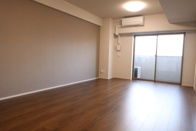 ジョワイユ新大阪の居間・リビング