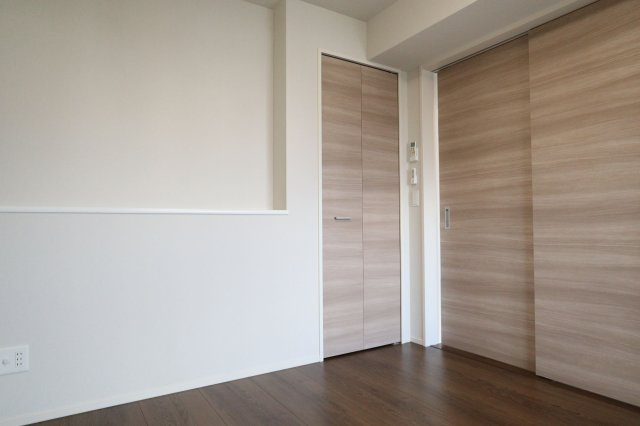 ジョワイユ新大阪の洋室