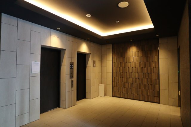 ジョワイユ新大阪のロビー