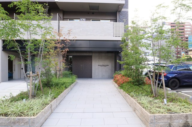 ジョワイユ新大阪のエントランス