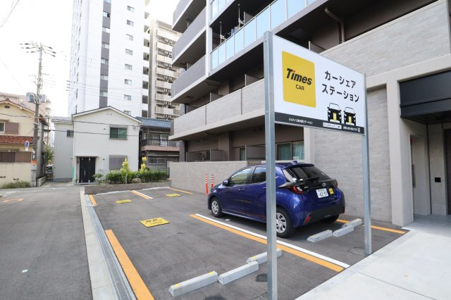 ジョワイユ新大阪の駐車場