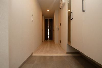 【玄関】 | アーバネックス本町Ⅱ | きれいな玄関です