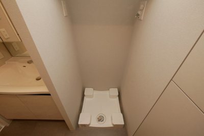 【設備】 | アーバネックス本町Ⅱ | 洗濯機置き場です