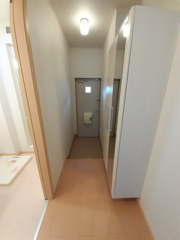 シームリー　Ａの玄関
