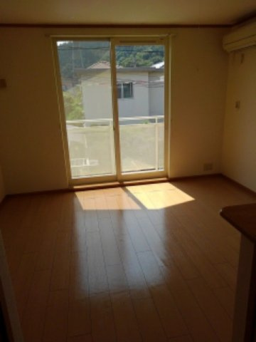 アクア・サイド・ヴィオラＡの居間・リビング