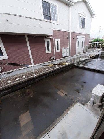 アンソレイエ本郷の庭