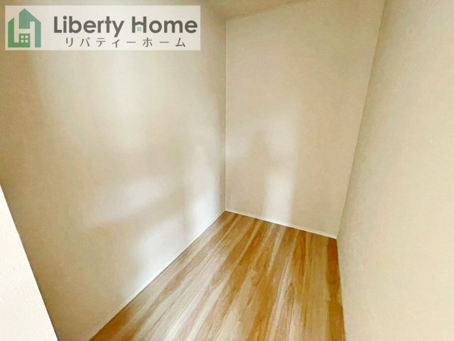 守谷市松ケ丘5期　新築戸建　2号棟の収納