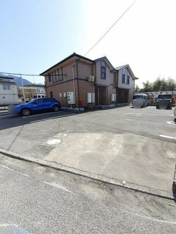 アヴァン・フォンテーヌＡの駐車場