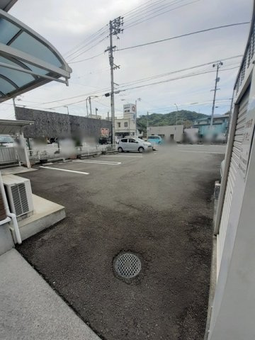 Ｕ・ｓｅｄｉｋ・ａｍｕの駐車場