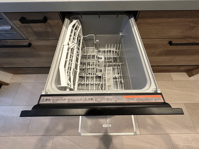 青葉区上愛子字街道　デザインリフォーム住宅♪のキッチン