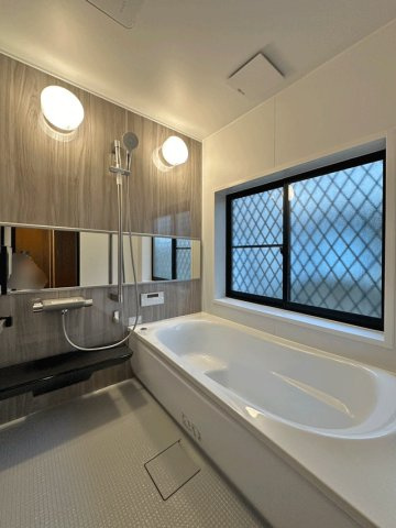 青葉区上愛子字街道　デザインリフォーム住宅♪の浴室