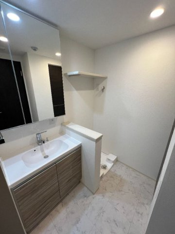 CREALpremier西馬込の独立洗面台