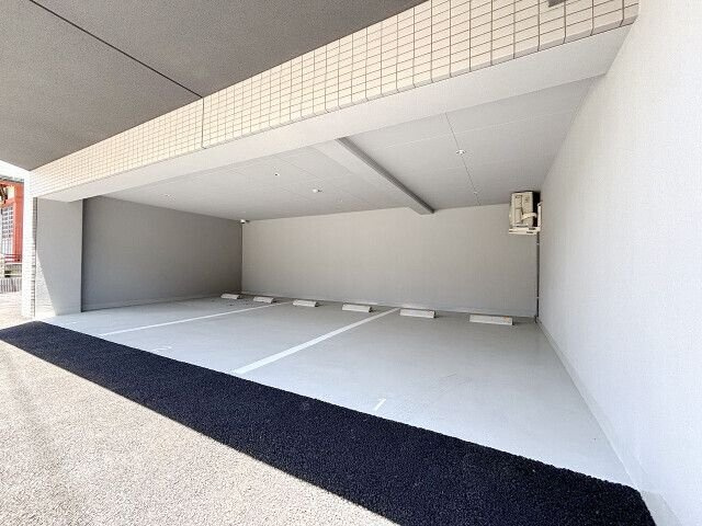 CREALpremier西馬込の駐車場