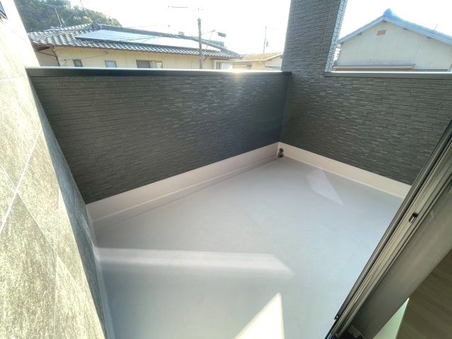 マ・メゾン　佐伯区海老園3丁目　№102のバルコニー