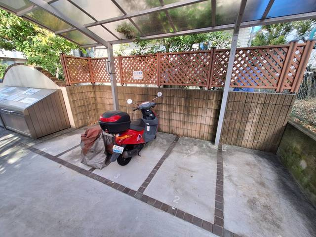 プランドール鎌倉サウスの駐車場