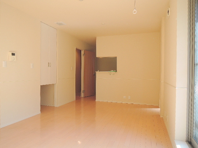 プランドール鎌倉サウスの居間・リビング