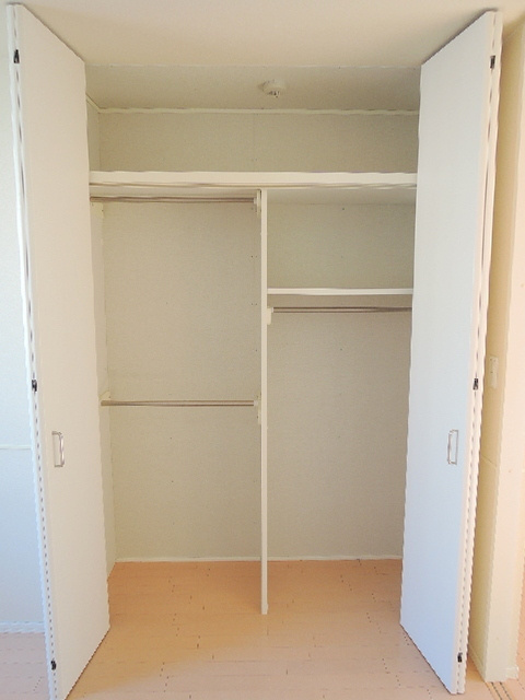 プランドール鎌倉サウスの収納|高さのある収納　２ヶ所あり