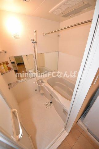 ウォブ新町の浴室