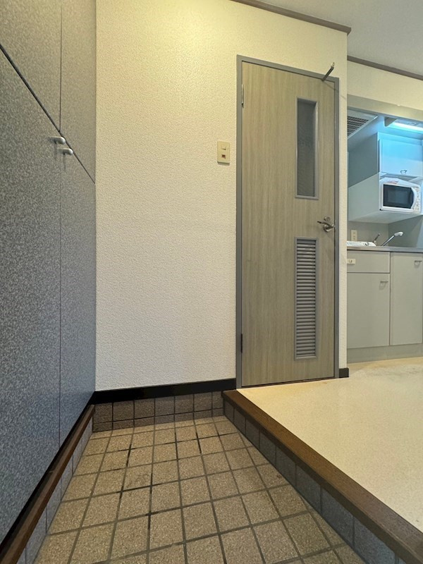 いわき6番館の玄関