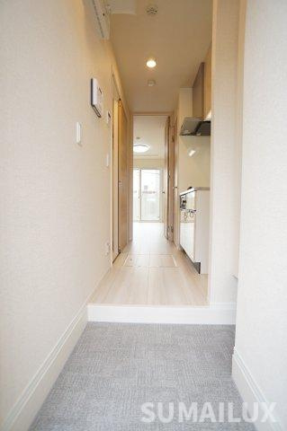 熊本市中央区黒髪３丁目のアパートの玄関