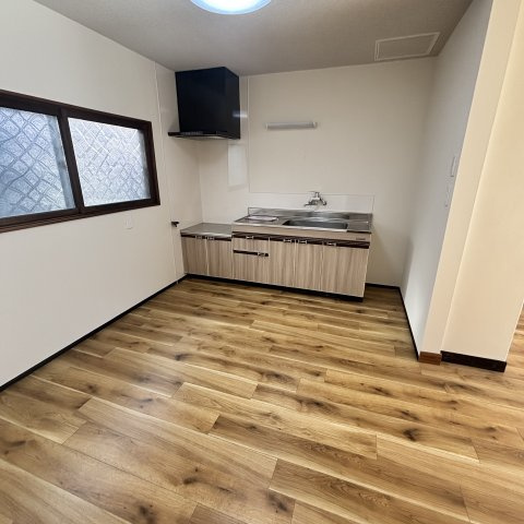 室蘭市小橋内町1丁目21-7戸建の居間・リビング