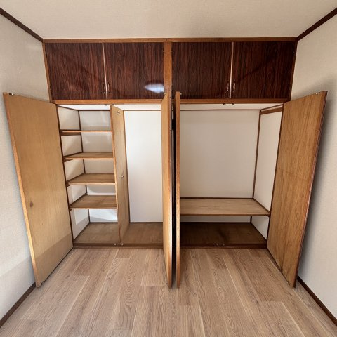 室蘭市小橋内町1丁目21-7戸建の収納