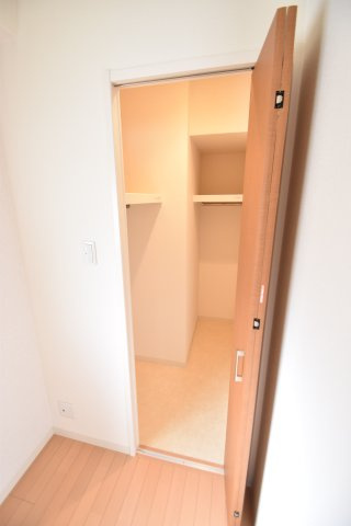 大阪市都島区片町２丁目の賃貸マンションの収納