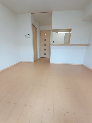 ジェルメ千本杉Ⅱの居間・リビング|広いリビング★