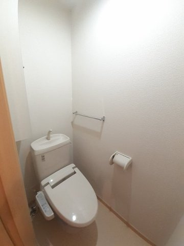 ジェルメ千本杉Ⅱのトイレ|嬉しい温水洗浄便座付き♪