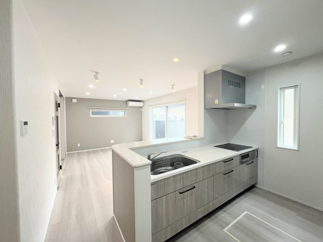 石巻市築山1丁目4-28のキッチン