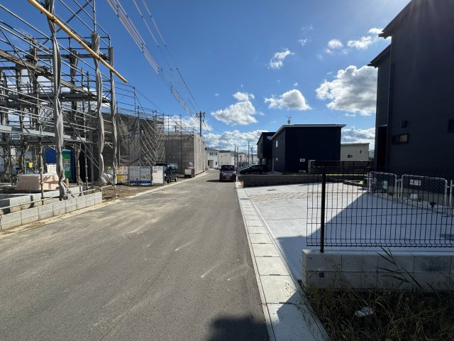 新築戸建・新築建売　須賀川市森宿字安積田【長期優良住宅】西袋一小・西袋中の前面道路含む現地写真