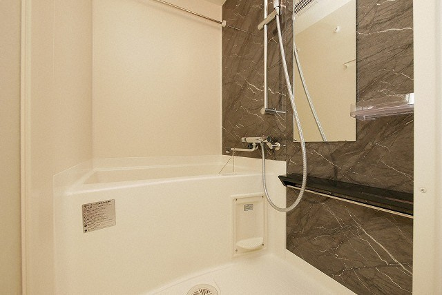 MELDIA CREST NAMBA SOL TERRACE　の浴室