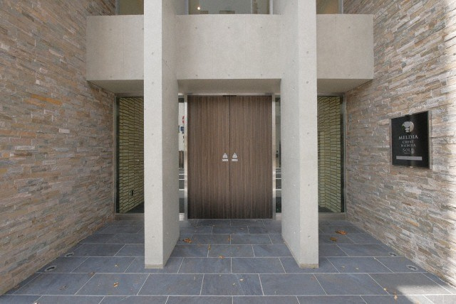 MELDIA CREST NAMBA SOL TERRACE　のエントランス