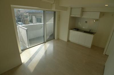 EAST AKIHABARAの居間・リビング