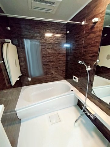 コスモ東戸塚グランパルクA棟の浴室|日々の疲れを癒すお風呂付です