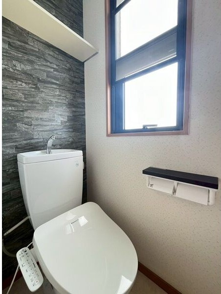 ロイヤルプレジオ菅田のトイレ