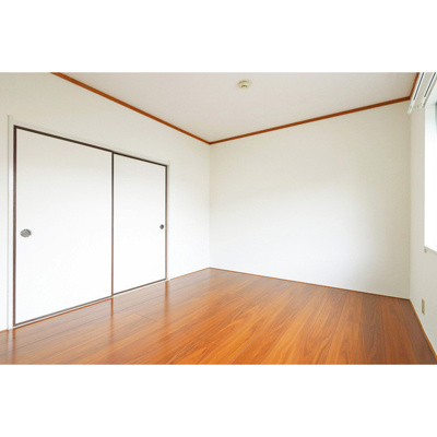 【収納】 | 長門石ビレッジ | ※オールフローリングの別室の写真です