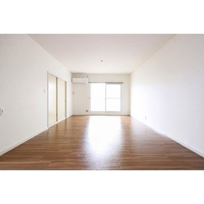 【内装】 | 長門石ビレッジ | ※オールフローリングの別室の写真です