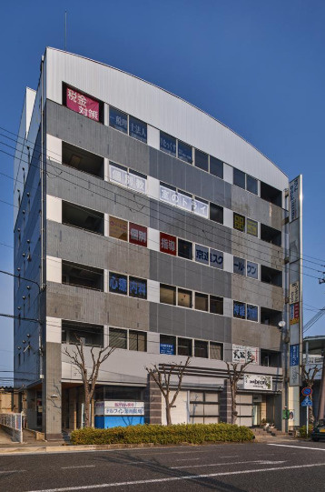 大津市粟津町の事務所の外観