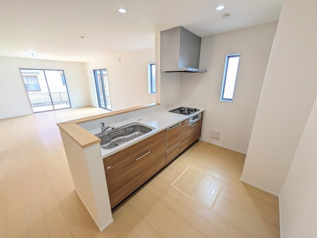 八王子市　めじろ台　新築一戸建てのキッチン|～使い勝手の良いシステムキッチン～