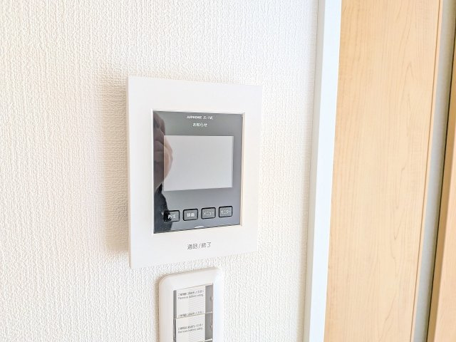 八王子市　めじろ台　新築一戸建てのセキュリティ|～TVモニター付インターホン　訪問者の確認に便利です～