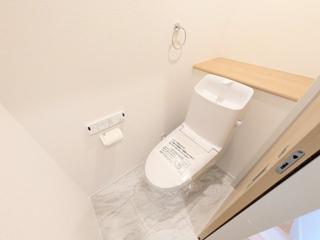 八王子市　めじろ台　新築一戸建てのトイレ|～暖房温水洗浄機能付きトイレ　冬場は特に嬉しい機能ですね～