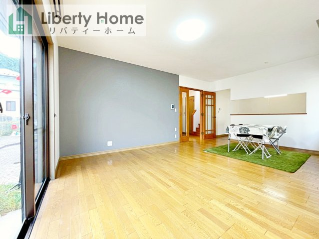 常陸太田市天神林町　中古戸建の居間・リビング