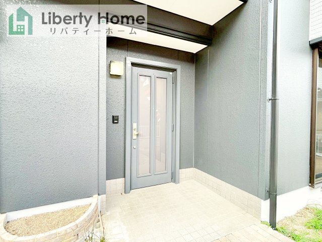 常陸太田市天神林町　中古戸建のエントランス