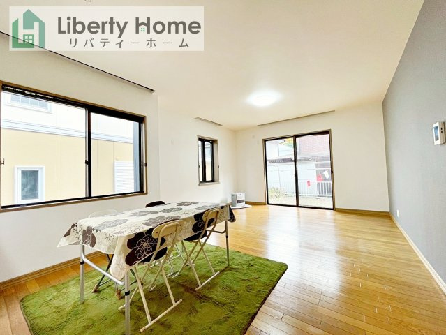 常陸太田市天神林町　中古戸建の居間・リビング