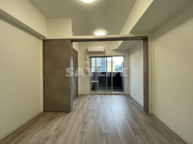 プレサンス長田レジェールの居間・リビング